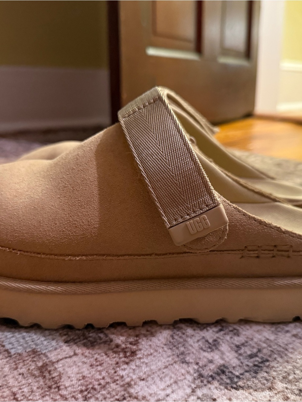 UGG Goldenstar Clog - Picture 7 of 7